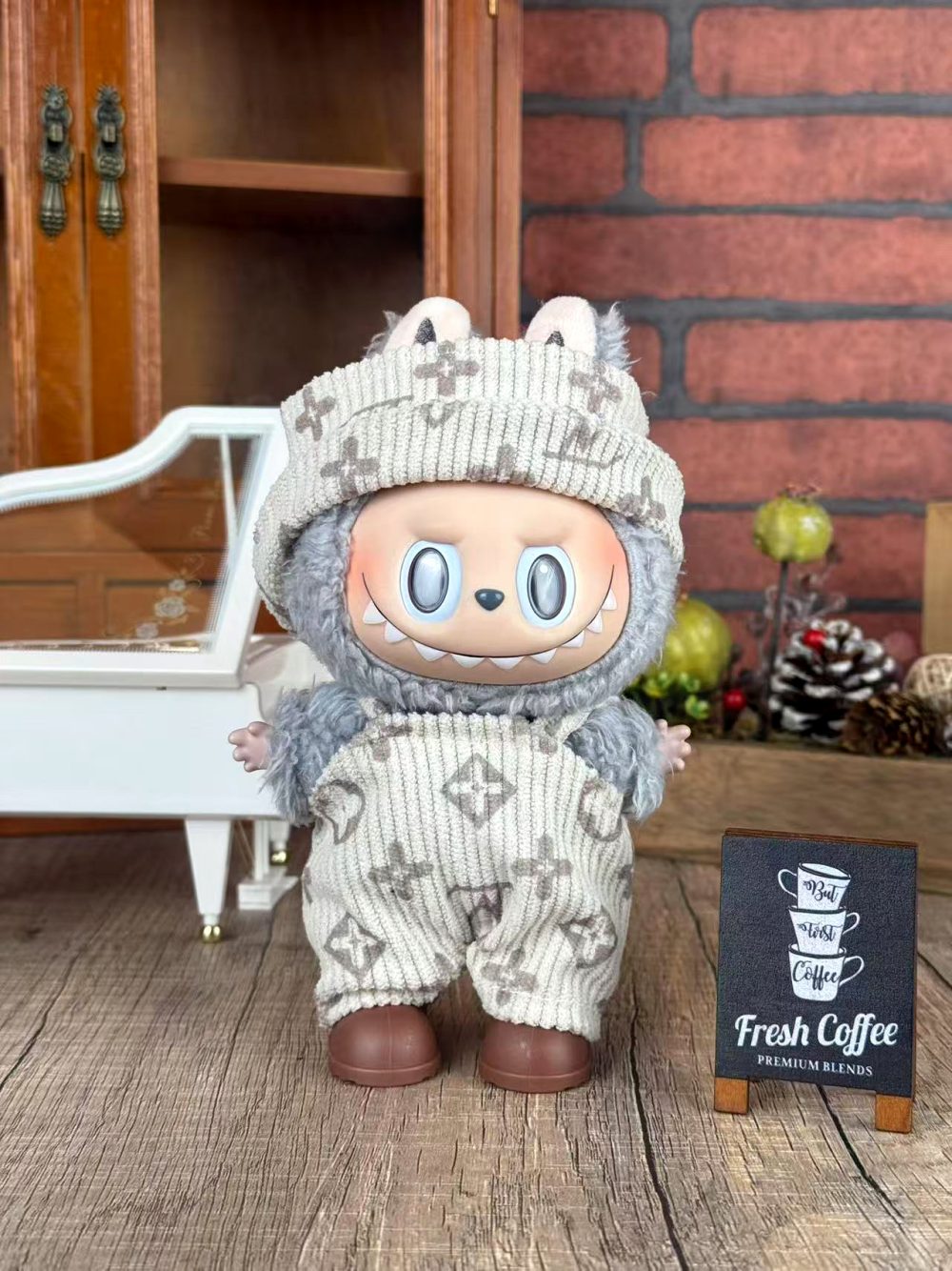 Labubu Costume Set (016)- Character Outfit (17cm)