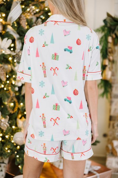 White Christmas Print Short Sleeve Shirt and Shorts Pajama Set