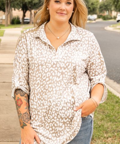 Apricot Leopard Tab Sleeve V Neck Plus Size Top