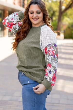 Vineyard Green Plus Size Textured Floral Patchwork Raglan Sleeve Blouse - Image 4