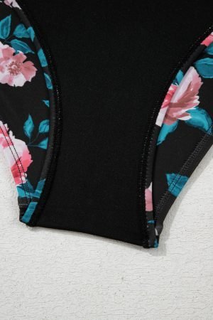 Sea Green Solid Ruffled Square Neck Swim Top and Floral Shorts Bikini Set - Image 8