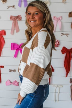 Khaki Checkered Pattern Ribbed Detail Button V Neck Sweater Cardigan - Image 2