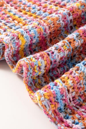Pink Color Contrast Crochet Loose Fit Sweater Vest - Image 5