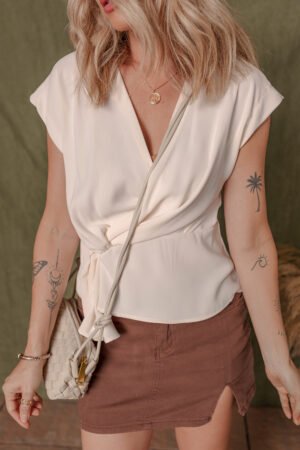 White Surplice V Neck Knotted Ruched Short Sleeve Peplum Blouse - Image 3