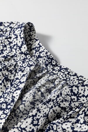Blue Floral Print Notched V Neck Puff Sleeve Blouse - Image 7