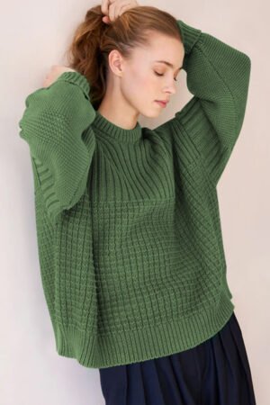 Vineyard Green Solid Color Mixed Textured Knitted Crew Neck Sweater - Image 6