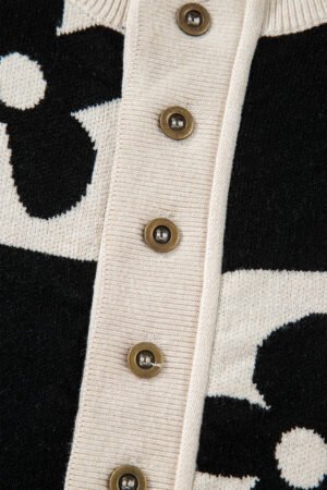 Black Flower Plaid Henley Baggy Sweater - Image 11