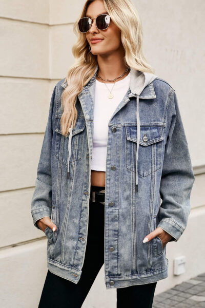 Alternative view of Light blue classic vintage denim jacket with detachable hood