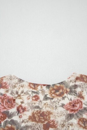 Red Floral Print Stitched Detail Tie V Neck Long Bell Sleeve Blouse - Image 12