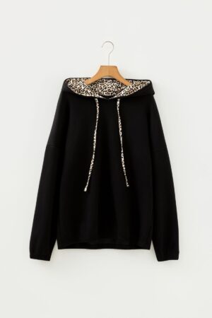 Black Leopard Contrast Drawstring Hood Drop Shoulder Loose Top - Image 4